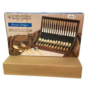 Internal Silver Company Gold Plated 85 pcs Flat Wares Pattern Grande Antique NEW